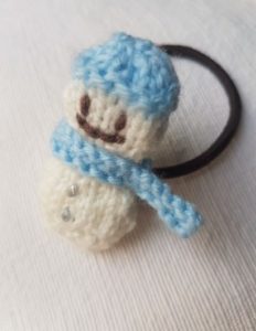 Handmade Knitted Snowman Hairband Fitting in Knitting Children Quick Craft Ideas