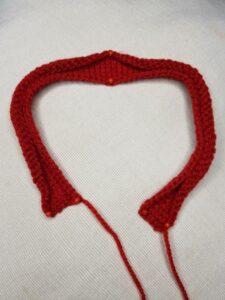 Handmade-Knitted-Headband-Piece-Fitting-in-Knitting